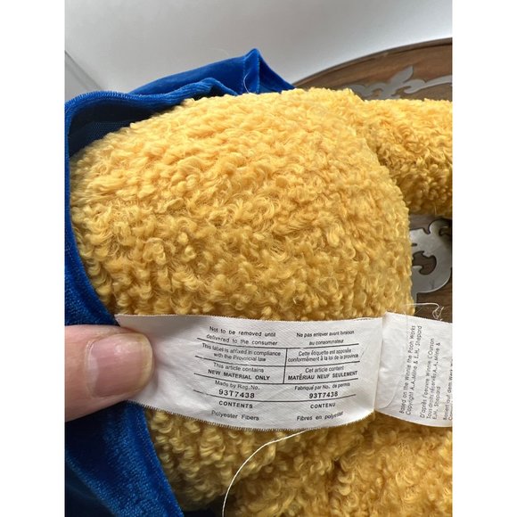 Walt Disney Winnie the Pooh 2001 Graduate Bear Soft Plush Toy Bear - Picture 15 of 16